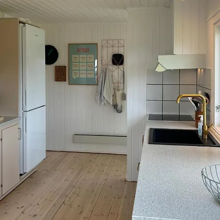 3 Bedroom Stunning In Øster Assels