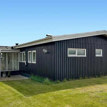 3 Bedroom Stunning In Oster Assels