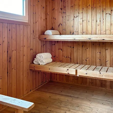 3 Bedroom Stunning In *