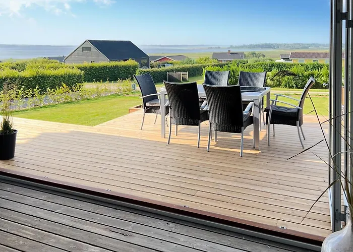 3 Bedroom Stunning In Dom wakacyjny Oster Assels
